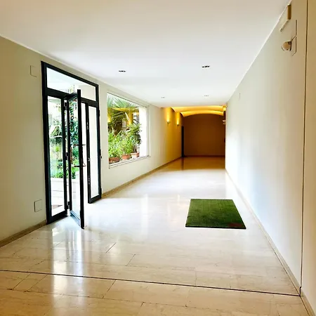 Elegant Bianca شقة